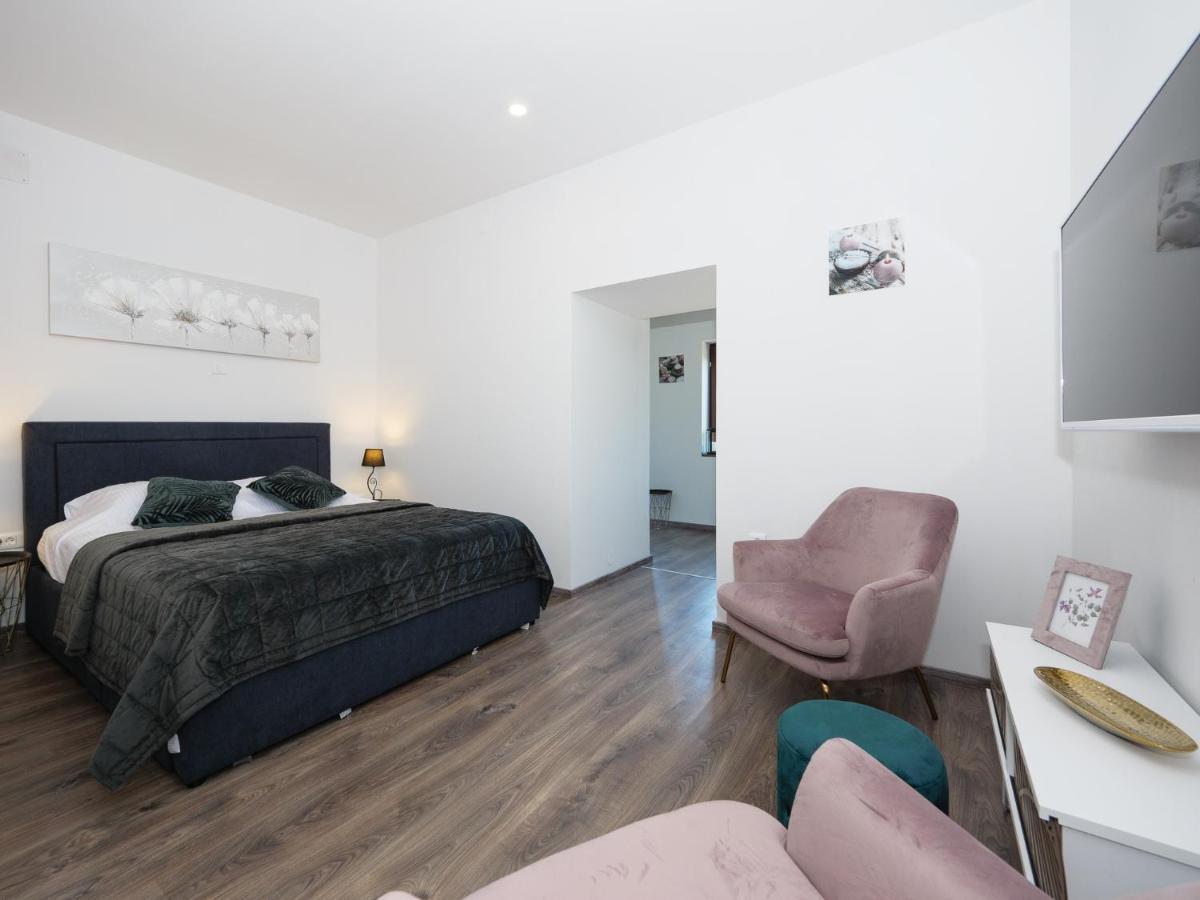 Arena Delight Studio Apartments プーラ エクステリア 写真